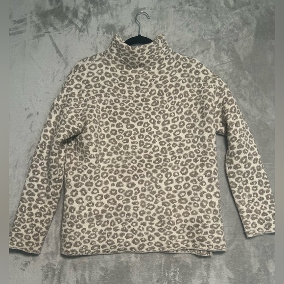 Christian Siriano Sweaters - Christian Siriano Turtleneck Sweater Women’s Medium Brown Beige Leopard Wool